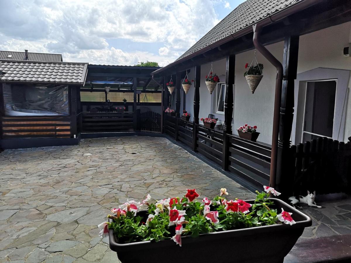 La Dory Apartment Satu Sugatag Bagian luar foto