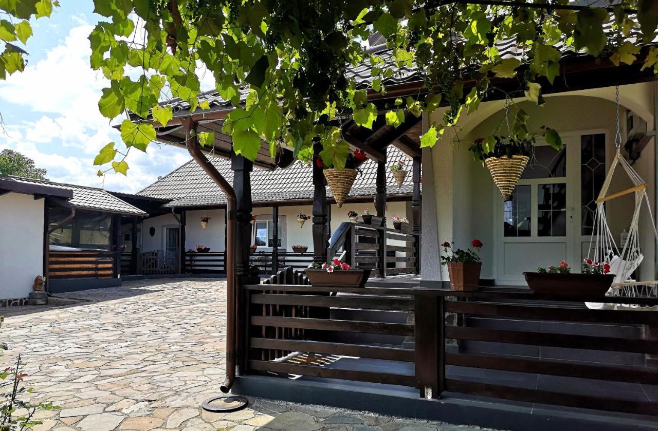 La Dory Apartment Satu Sugatag Bagian luar foto